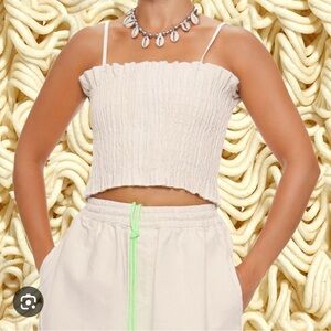 Meals clothing lettuce stretch top in flour one size garmentery